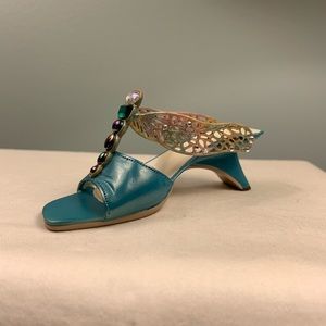 Just The Right Shoe Passion’s Flame  collectible. For display only.